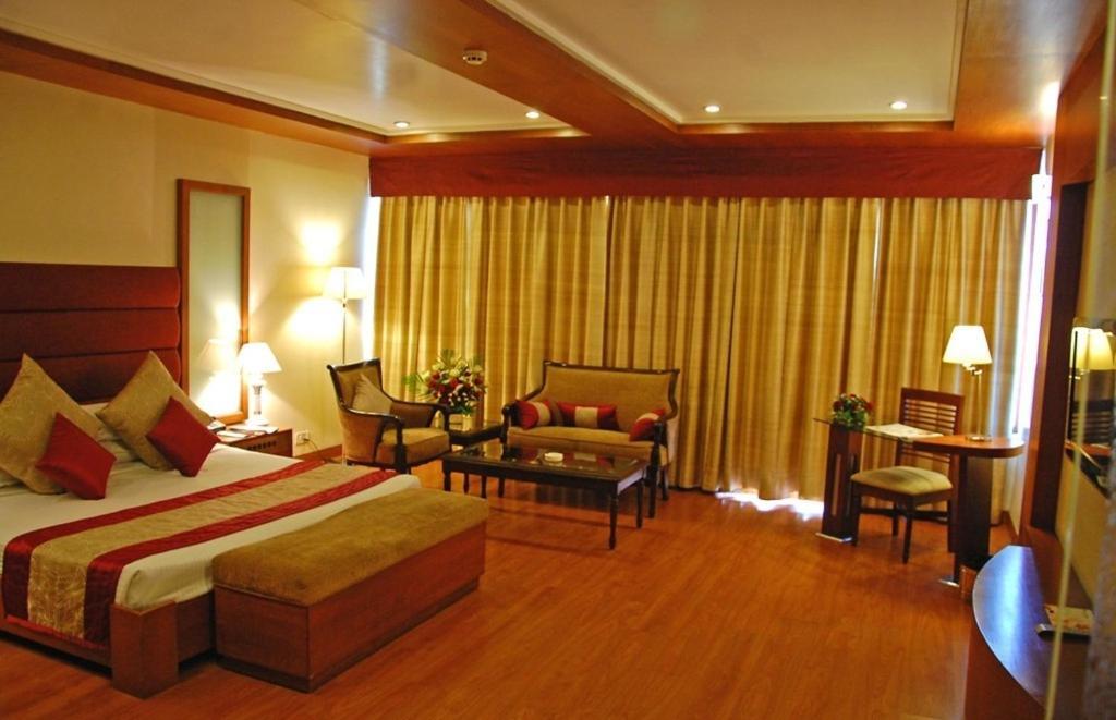 Hotel Shivalikview Chandīgarh Εξωτερικό φωτογραφία