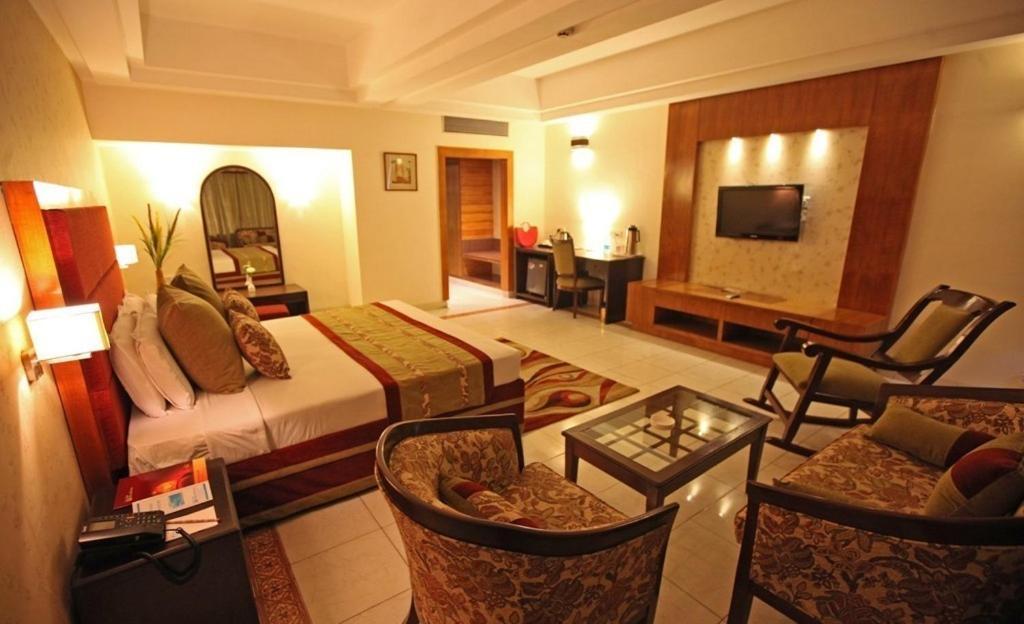 Hotel Shivalikview Chandīgarh Εξωτερικό φωτογραφία