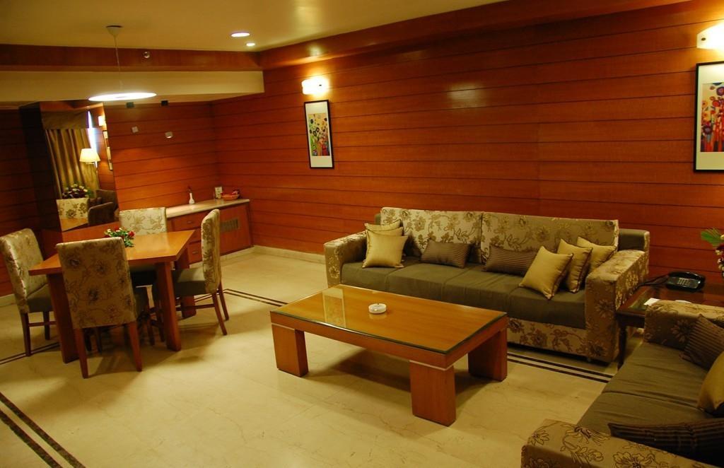 Hotel Shivalikview Chandīgarh Εξωτερικό φωτογραφία
